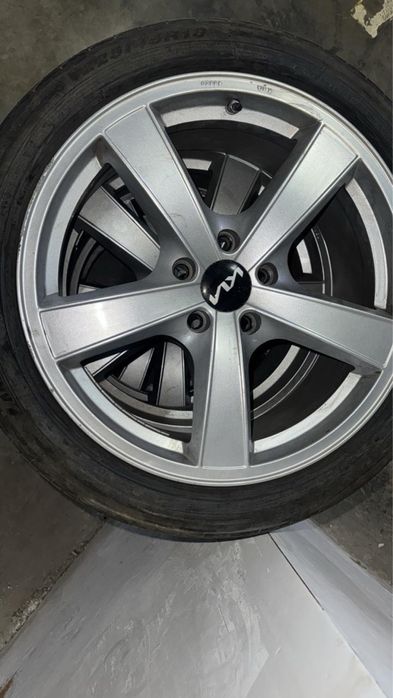 Продам шины с дисками летние Размер 225/45/R18