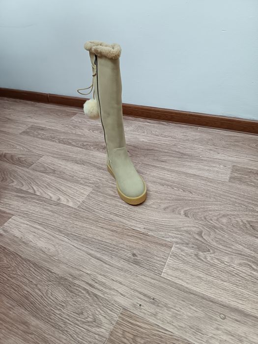 Продам  женские сапоги