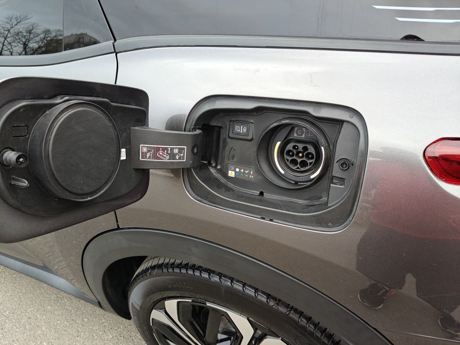 Citroen C5X  1.6 Plug-In Hybrid 225HP Shine+