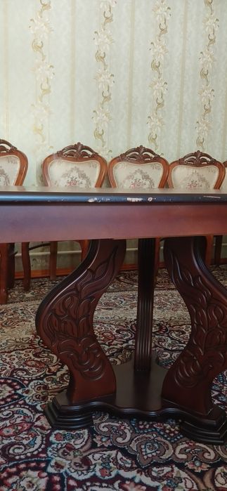 Продается стол стул 12 шт и столик