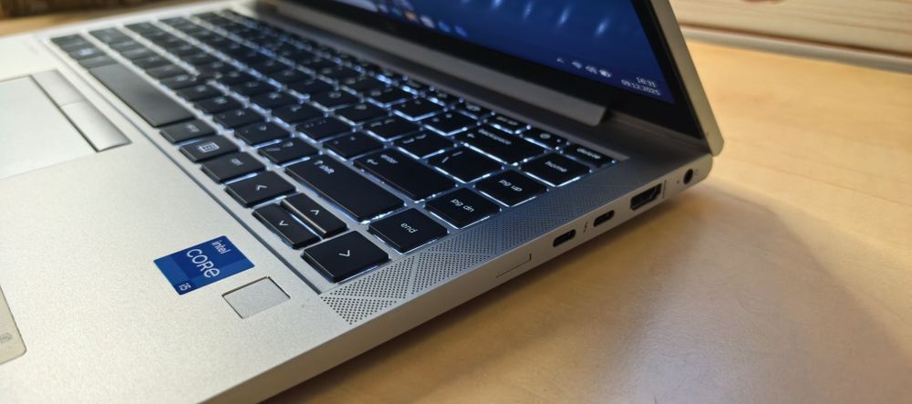 Laptop HP EliteBook 14 G8_i5 1136G7_24GB DDR4_512GB SSD_Metal + Geanta