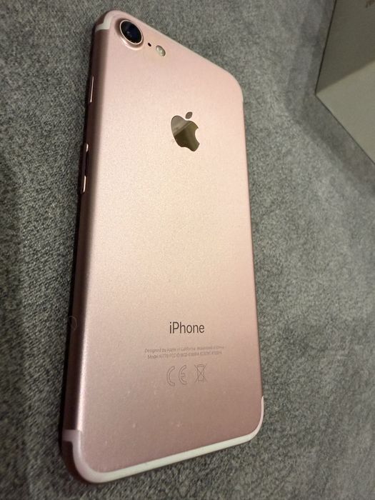 Продам iphone 7 gold
