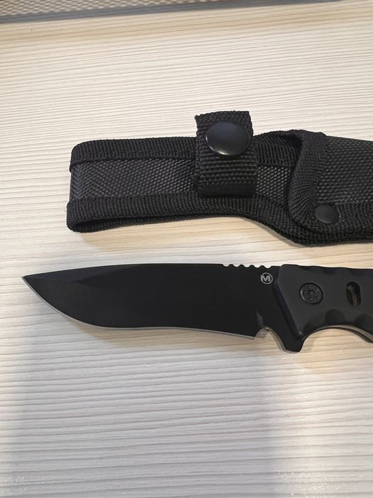 Продавам нож Boker magnum