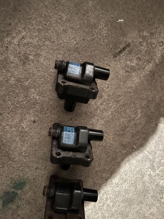 Продам на мерседес 124 Е 2,8 кутушки 104 мотор