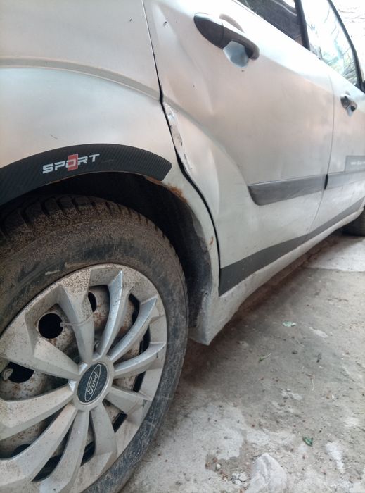 Vând  Ford focus