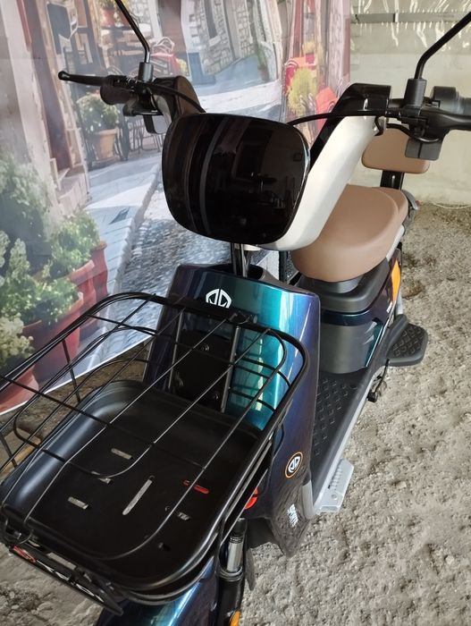 Продам электроскутер Tadi Tank