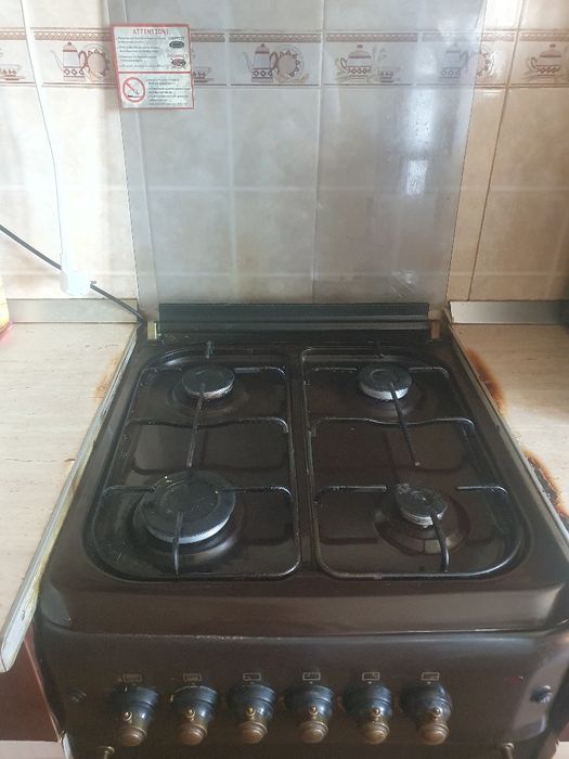 Aragaz utilizat dar in stare buna
