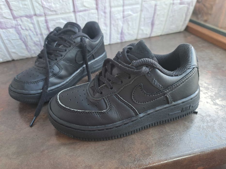 маратонки за момче,момиче кецове,спортни обувки Nike,найк,номер 27,5