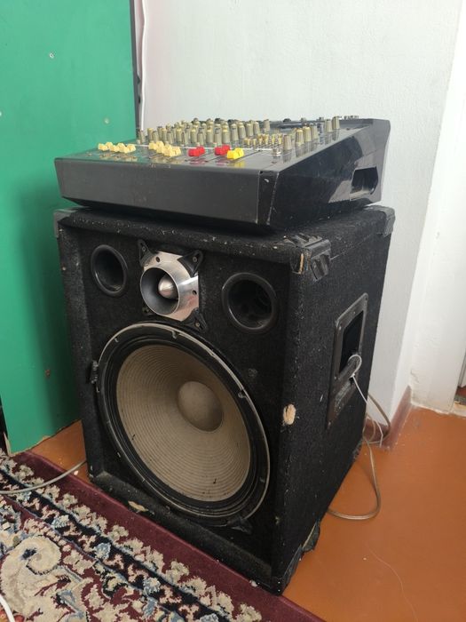Продам мощный Колонки