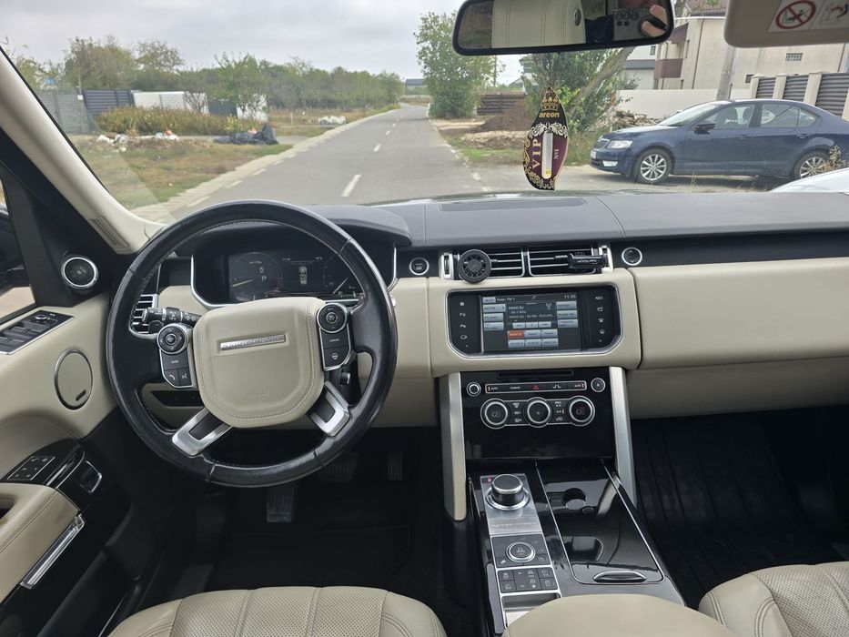 Land Rover Range Rover Vogue 2016 diesel, 24.796 € — imagine 4