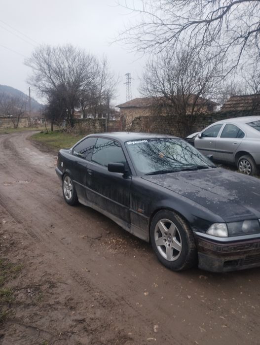 BMW   E36   323i