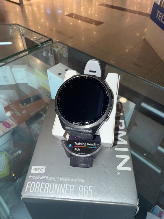 Продаю часы Garmin Forerunner 965 черный