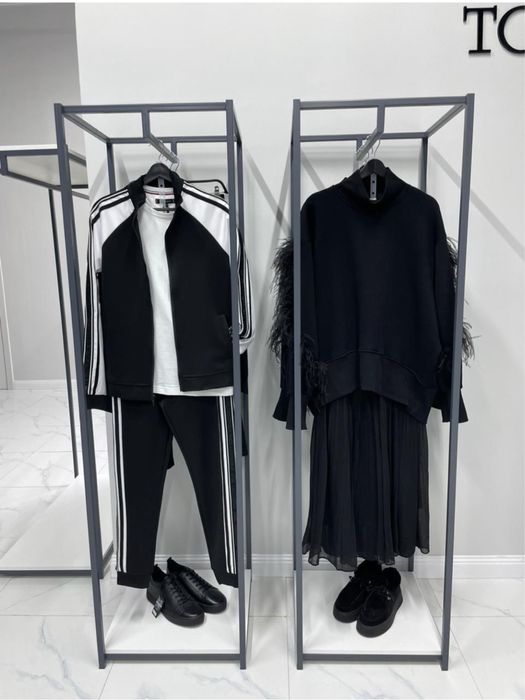 Стойки вешалки для магазина