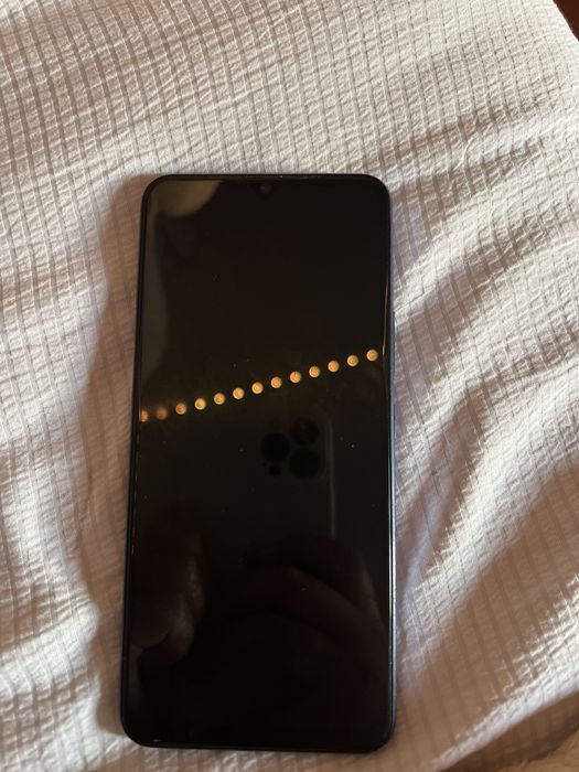 Продам телефон Vivo V23e