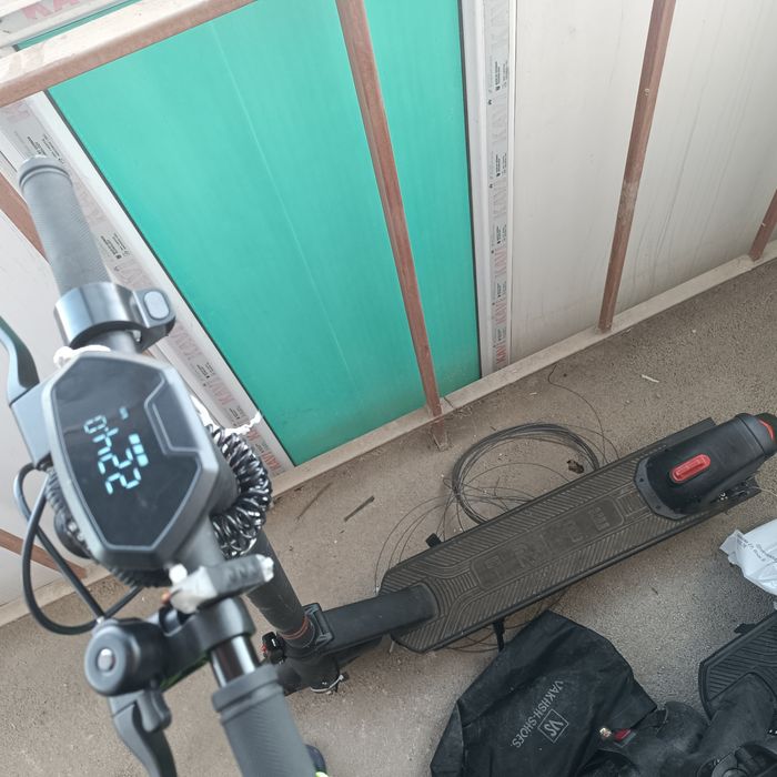 Продам складной электросамокат