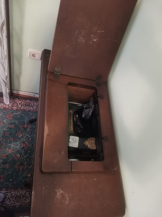 Шевна машина Typical ретро