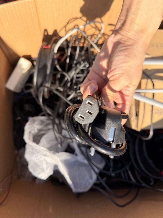 Продам инвентарь для компьютеров