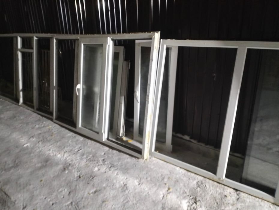 Продам пластиковые окна и двери