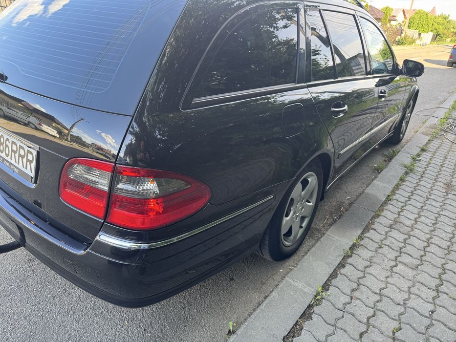 Vand Mercedes E 200 cdi 136 cai facelift/2008