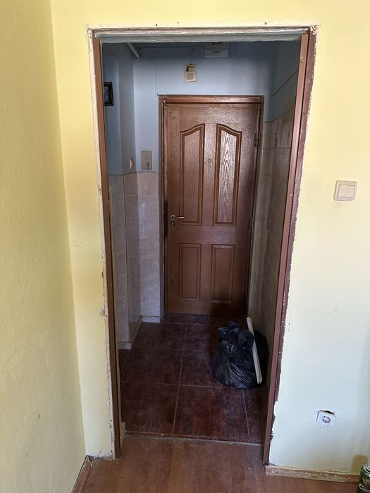 Vând apartament in Medias, cu 3 camere, etajul 4
