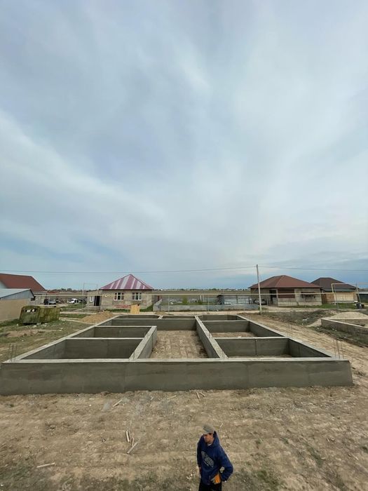 Фундамент заливаем