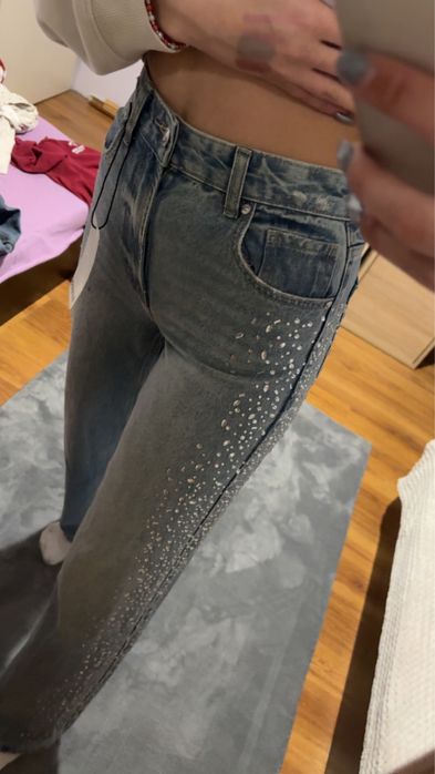 Дънки с камъчета