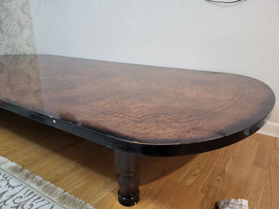 Стол сатылады(продается)