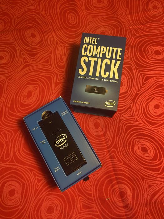 Vând intel compute stick
