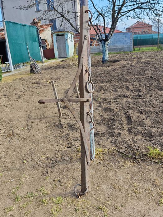 Конски търмъци, плуг, орачка, рало, гърляч