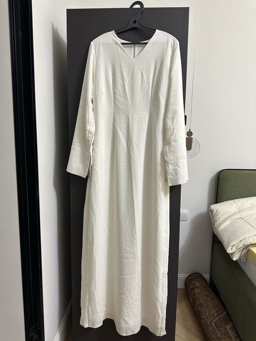 Платье длинное в пол