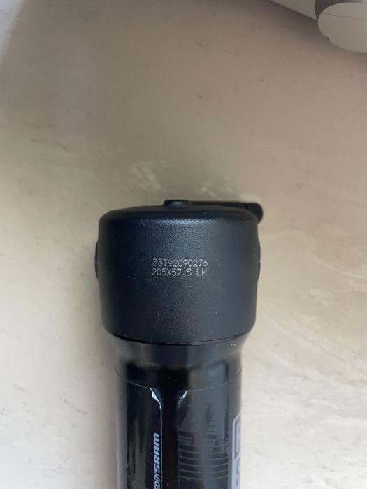 Заден шок RockShox Deluxe Select DebonAir Trunnion 205x57.5