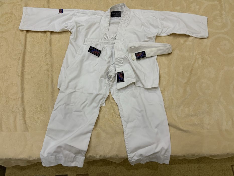 Продается кимоно детское