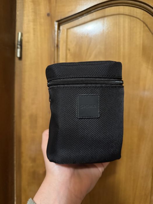 Vand obiectiv Sigma 17-50 mm.