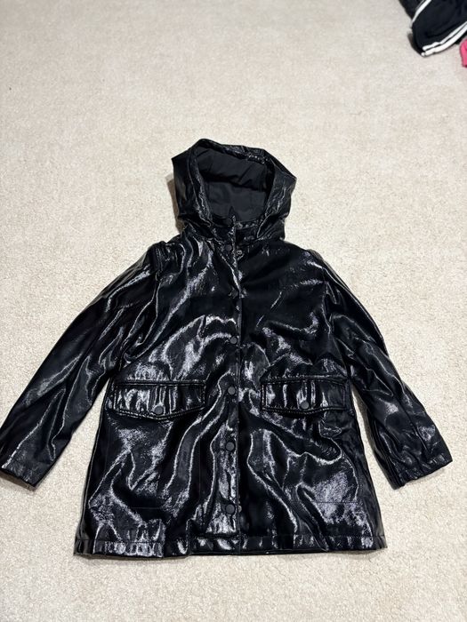 Geaca fetite Zara, neagra, impermeabila, 10 ani