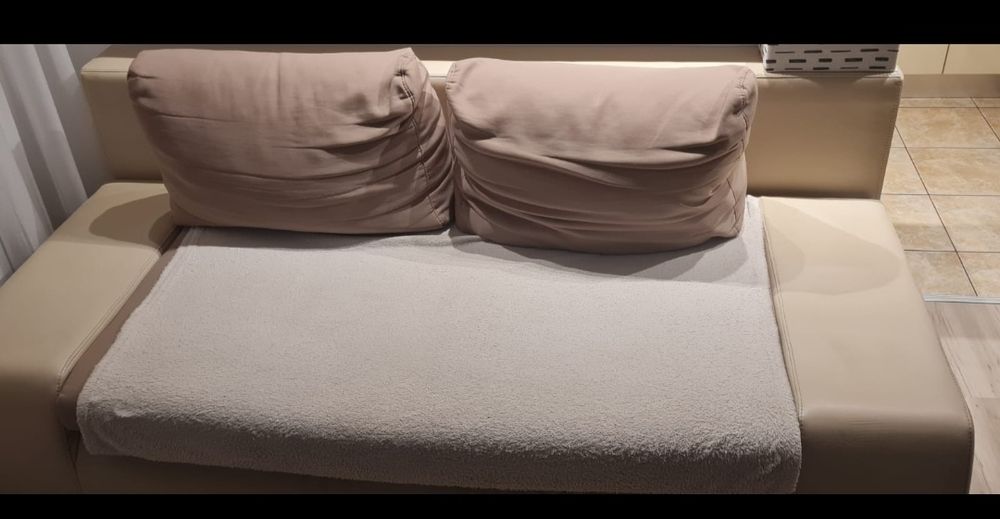 Canapea bej extensibila