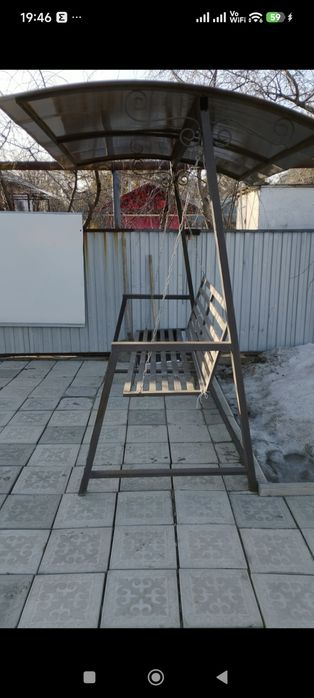 Садовая качеля продам