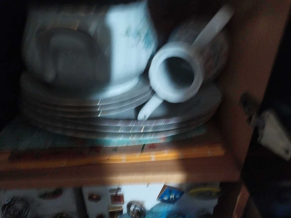 Сервиз за хранене от Китка Нови Пазар