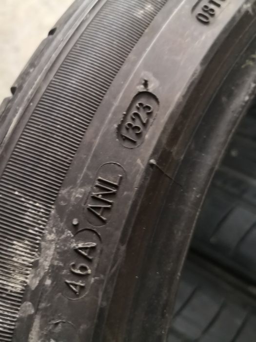 255 40 19 цола гуми като нови dot 23