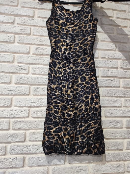 Рокля с ресни и пайети. Леопардова еластична рокля.