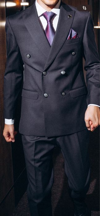 Костюм в идеальном сост