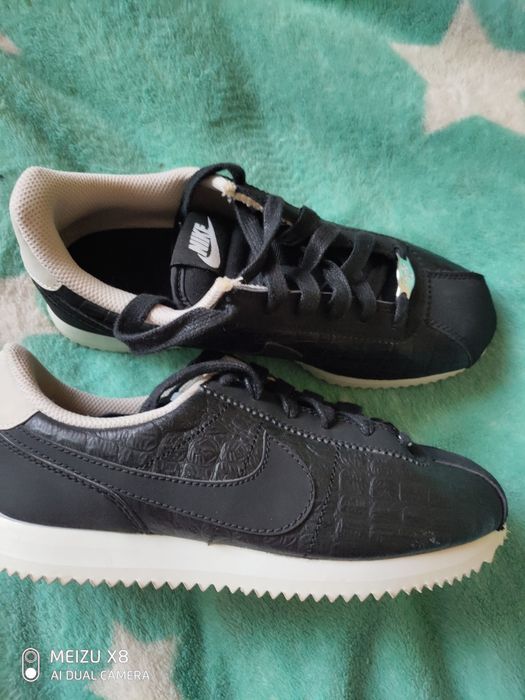 Кроссовки кожаные  Nike 36 р.