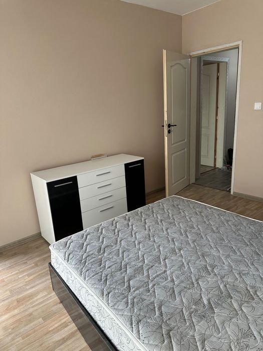 Дава се под наем Двустаен апартамент в Шумен, Пазара - 55 кв.м за 306 € - Снимка #4