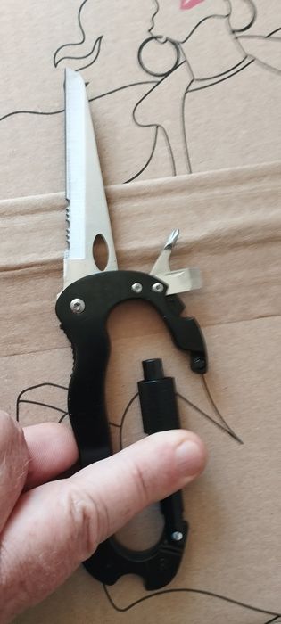 Carabina multifuncțională