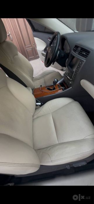 Lexus full jemchug