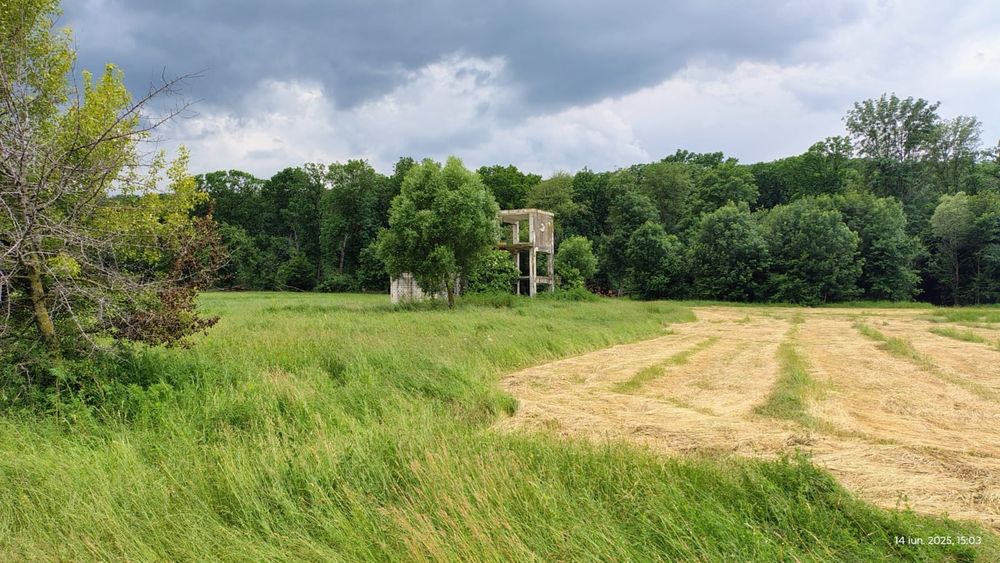 Vand teren si constructie, pensiune, casa de vacanta