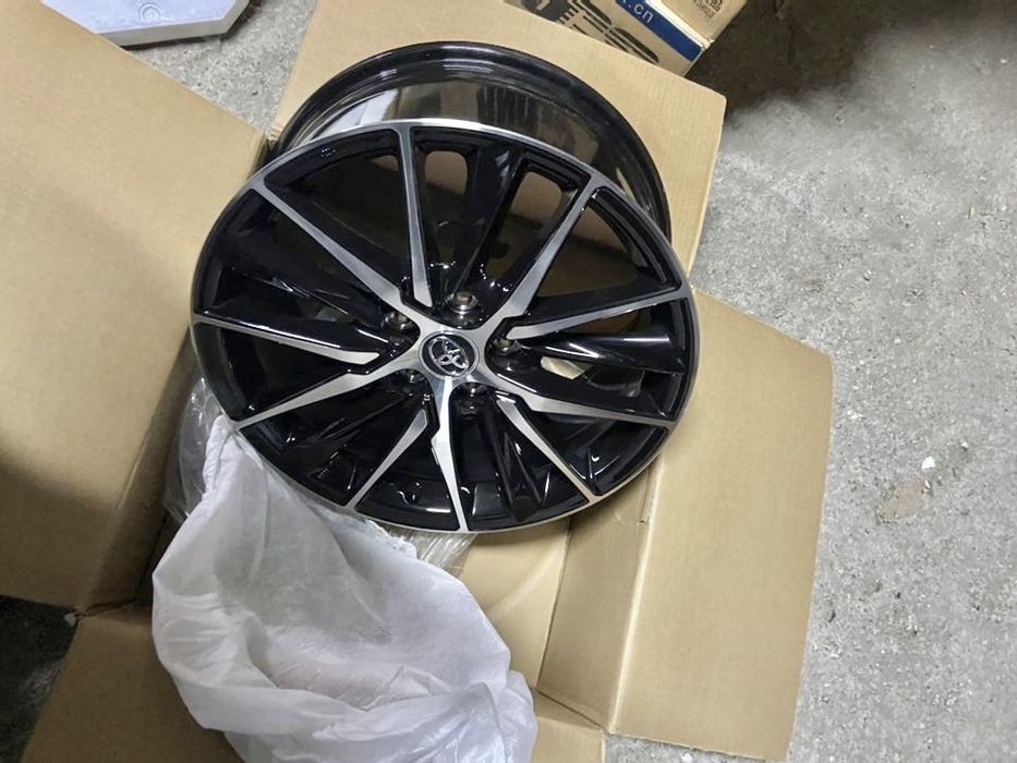 НОВЫЕ ДИСКИ R18 на камри 70-75