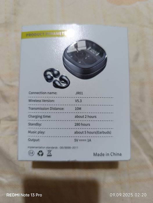 Продаю срочно наушники  еще новые не пользовались