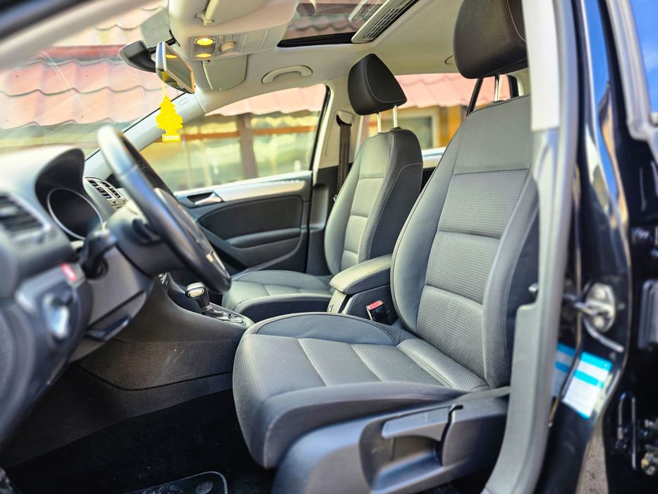 Vw Golf Automat 2010 benzina Euro5 dotat ,NAVI,PADELE,stare impecabila