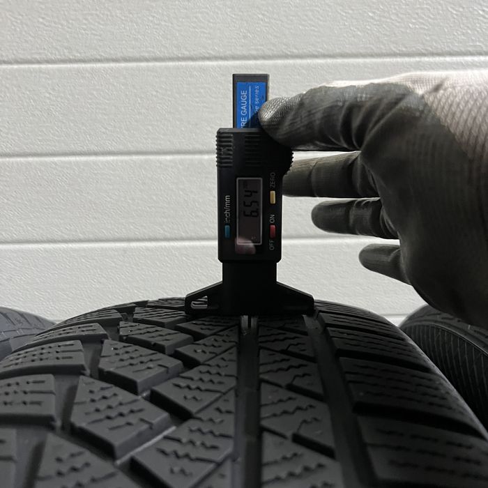 2 sau 4 Anvelope iarna 215 50 19 Continental DOT 2021