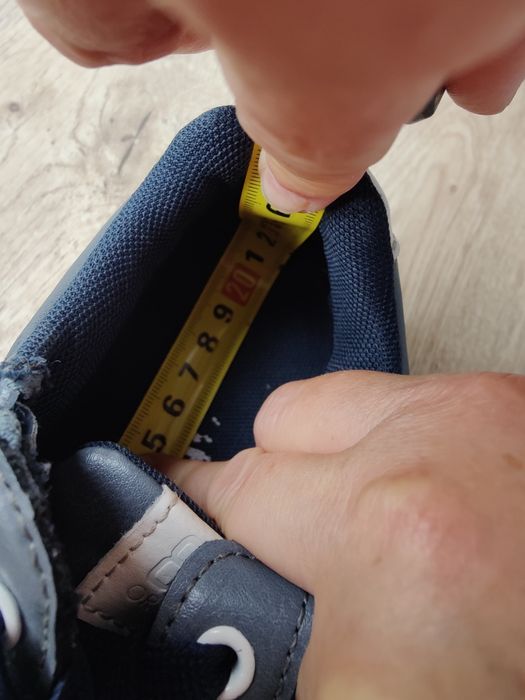 Продам м обувь на мальчика 35 размер